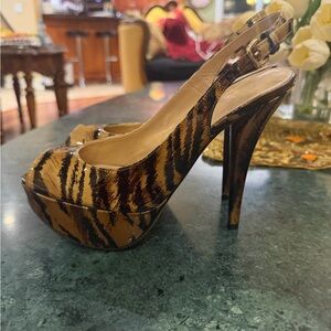 Stuart Weitzman Tan and Black Peep Toe Heels